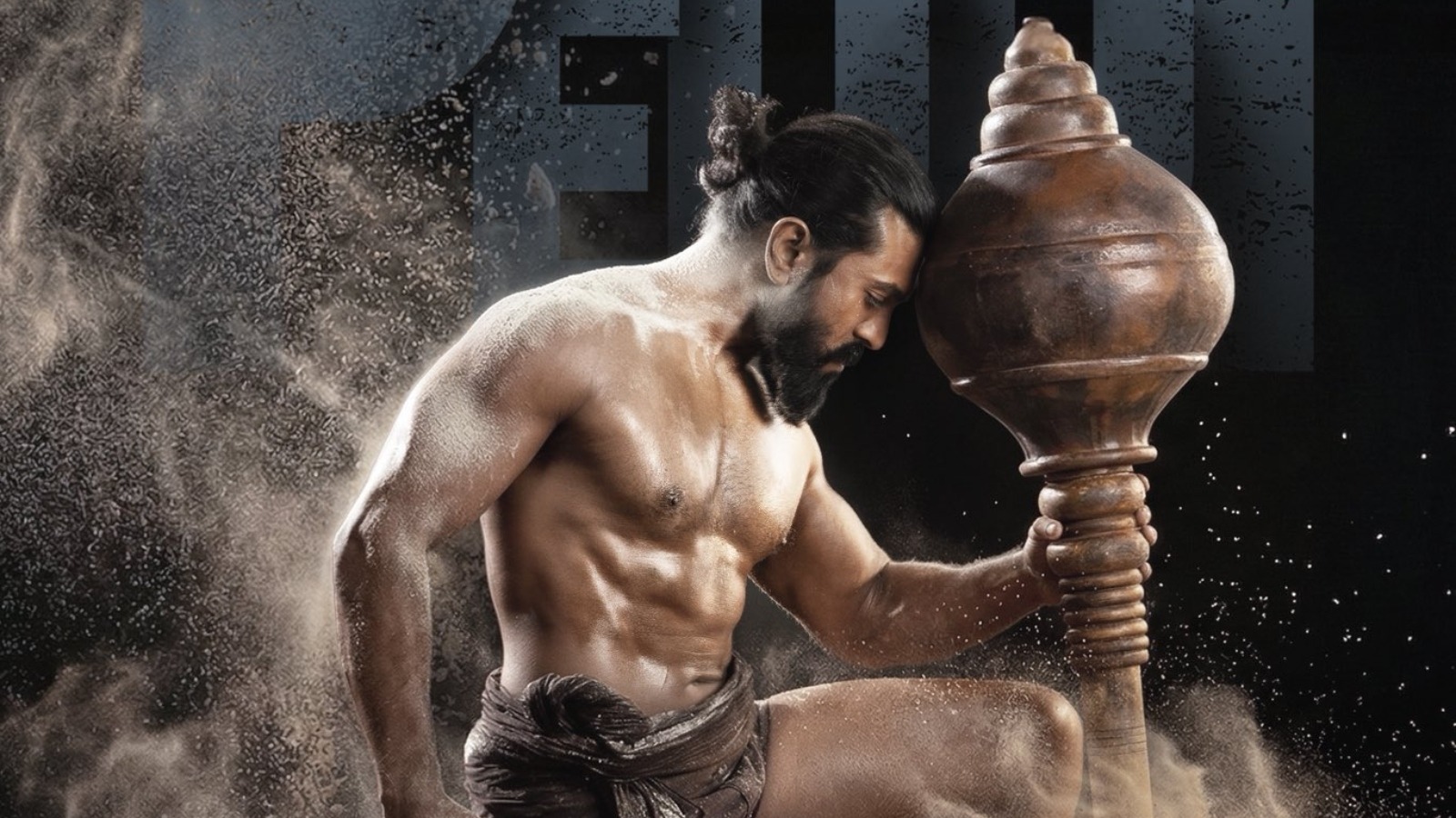 ram charan peddi six packs