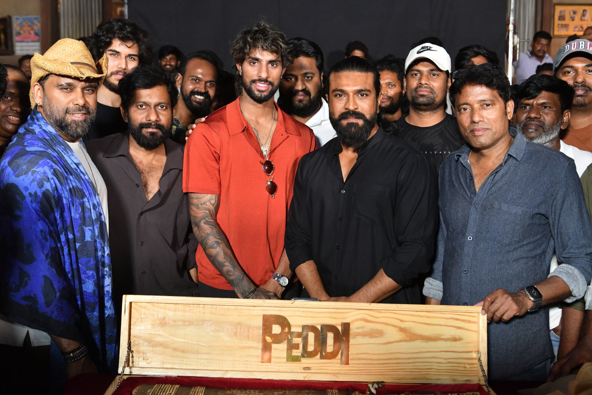T20 World Cup winner Tilak Varma recently met Ram Charan on the sets of upcoming movie Peddi. This unexpected meeting of cricket and cinema is now going viral on social media. What Happened? Tilak Varma visited the shooting location of Peddi and spent time with Ram Charan and the movie team. The cricketer was given a warm welcome and even interacted with the entire unit. Special Moment Ram Charan gifted a special autographed cricket bat to Tilak Varma on the sets. Both of them shared a friendly conversation and the photos quickly went viral among fans. Tilak Varma Reaction Tilak Varma was impressed with the sports scenes and making of the film. He appreciated the action and emotional depth of Peddi, which is based on a sports backdrop. About Peddi Movie Peddi is an upcoming sports action drama starring Ram Charan. The movie is directed by Buchi Babu Sana and is expected to release in 2026. Final Talk This rare combo of cricket star Tilak Varma and mega power star Ram Charan created huge buzz online. Fans are excited to see both together and waiting for more updates from Peddi movie. Keywords tilak varma ram charan, peddi movie update, tilak varma t20 winner, ram charan peddi sets, tilak varma news today, peddi movie news, cricket and cinema news, hyderabad cricketer tilak varma, ram charan latest news, myhyderabadhub news